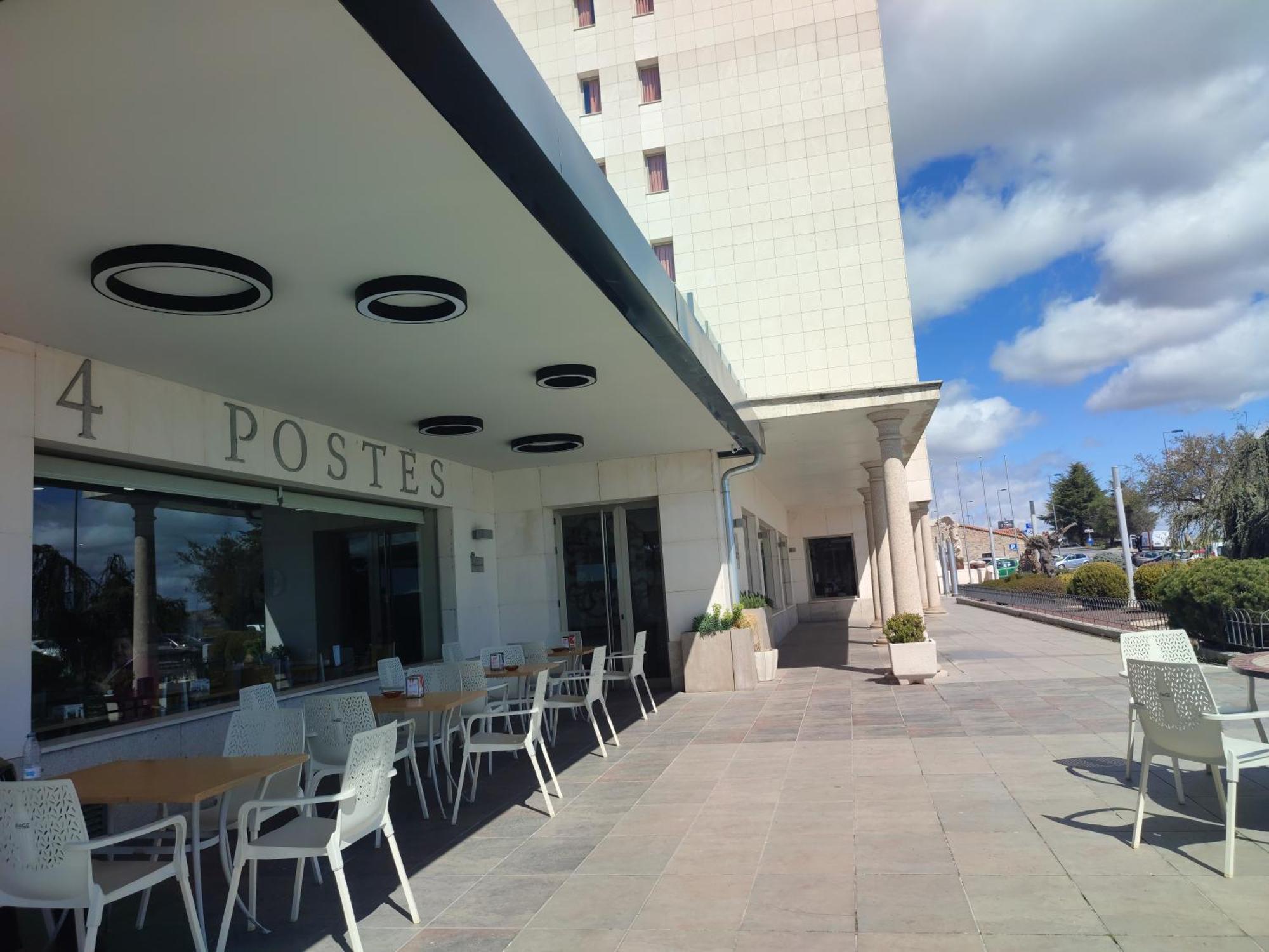 Hotel Sercotel Cuatro Postes Ávila Luaran gambar