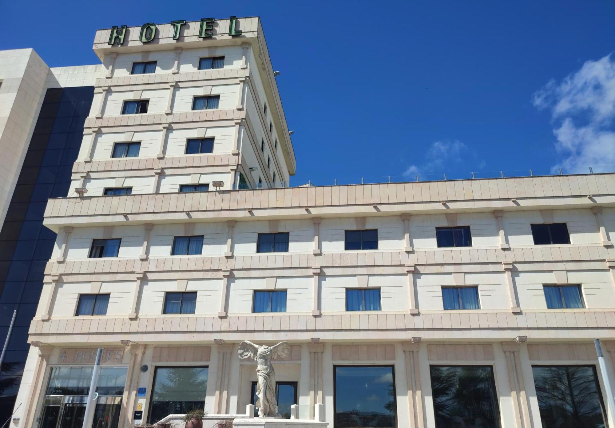 Hotel Sercotel Cuatro Postes Ávila Luaran gambar