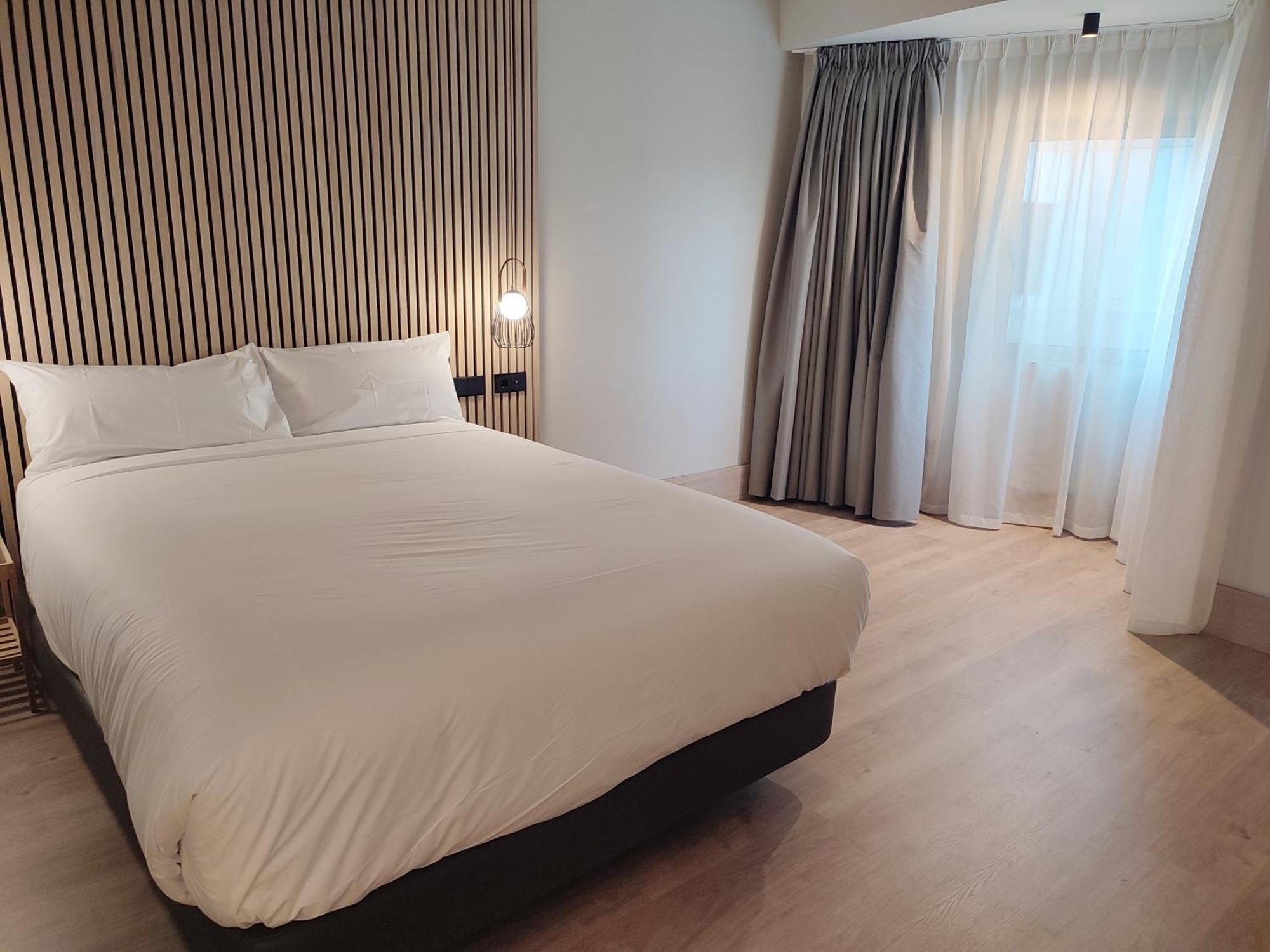 Hotel Sercotel Cuatro Postes Ávila Luaran gambar