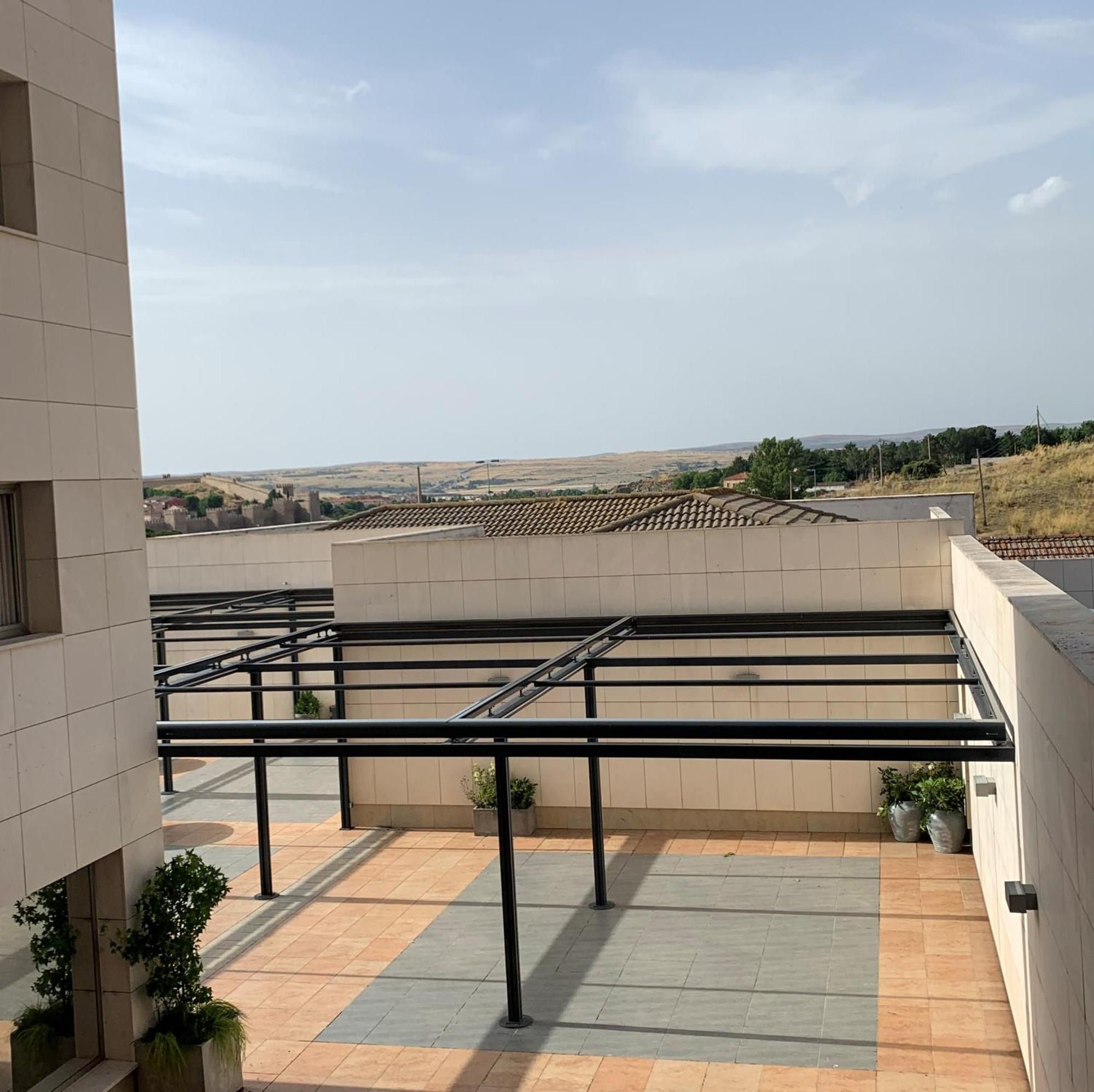 Hotel Sercotel Cuatro Postes Ávila Luaran gambar