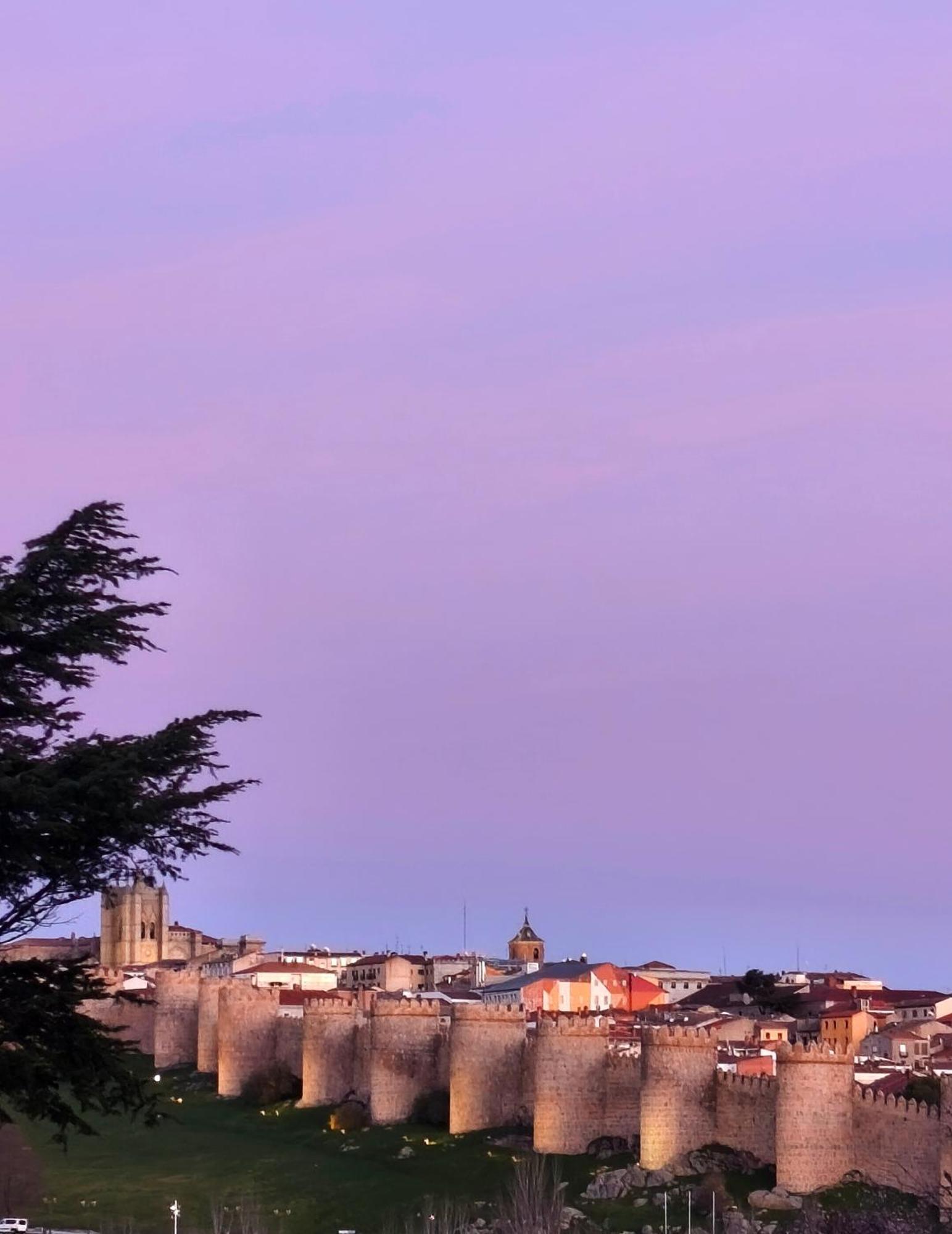 Hotel Sercotel Cuatro Postes Ávila Luaran gambar